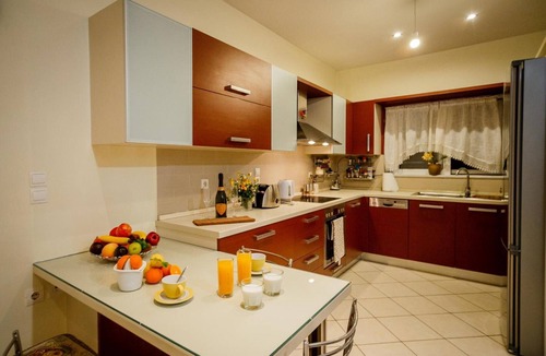 Alikanas Apartment | Alykanas Deluxe Apartment with Sea View, Wi-Fi and Air Conditioning