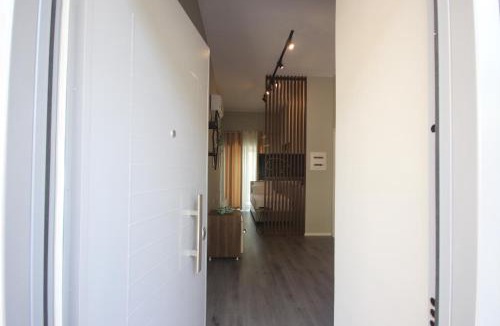 Himare Cabin | Alyvia Rooms