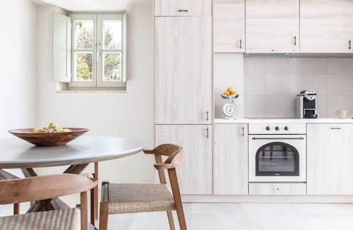 Lefktron House | Amani Earthy Living