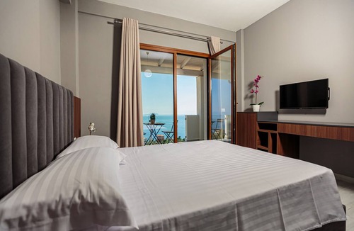 Palase Hotel | Amare Hotel
