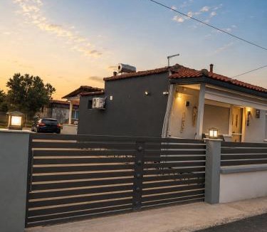 Nea Karia House | Amaya Pine Rooms