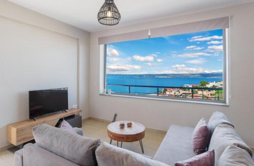 Plaka Villa | Amazing View Villa-Mathaios in Plaka -BY APOKORNAS VILLAS
