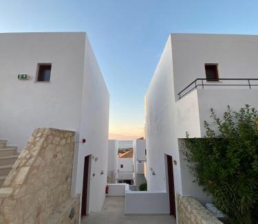 Piskopiano Hotel | Amazones Village Suites