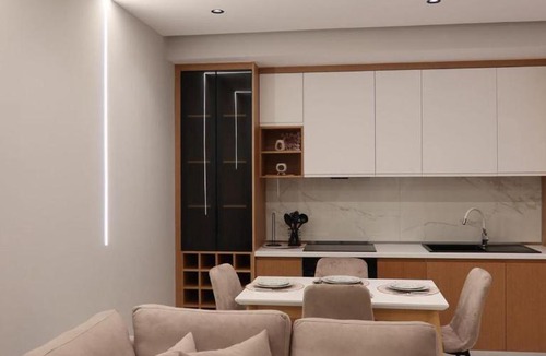 Paskuqan Apartment | Amelia BlueWave Apartments