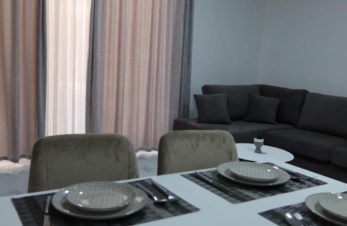 Paskuqan Apartment | Amelia BlueWave Apartments