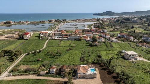 Alykes Villa | Amore Villa, 4 bedrooms & Private pool, by ZanteWize