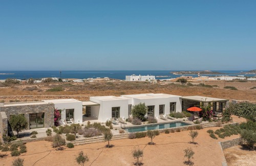 Naousa Villa | Ampelas 4BR Villa, Private Pool, To Ktima Paros