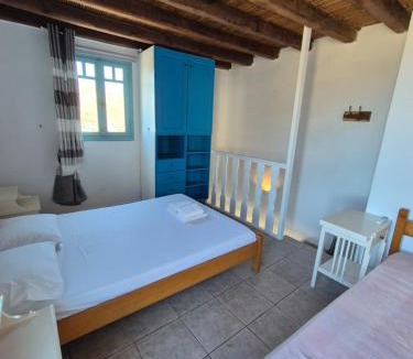 Chora Folegandros House | Amygdaliá - Chora view house