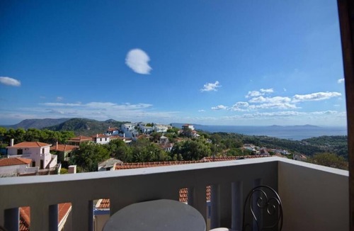 Alonnisos Old Town House | Anatoli Residences