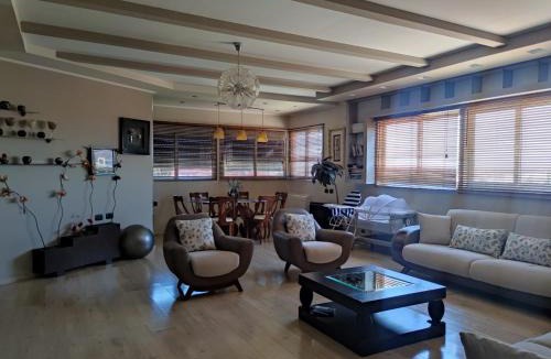 Mbrostar-Urë Apartment | Andi guest house