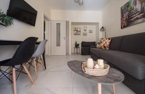 Mousio Apartment | ANDIE Athens Central 1BR with 2 Baths