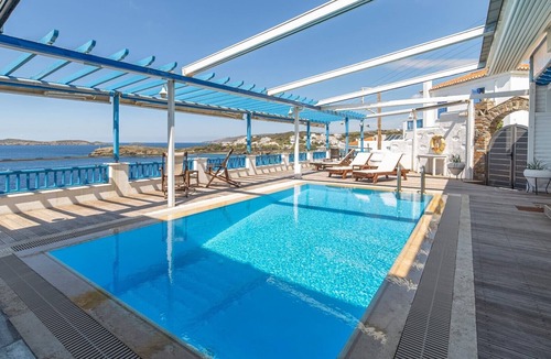 Batsi Villa | Andros Villa with Private Pool Near Batsi Beach
