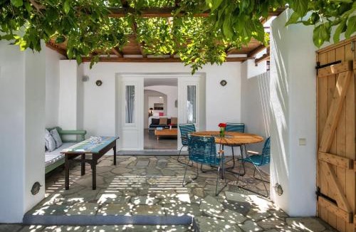 Kamari Hotel | Anema Boutique Hotel & Villas Santorini