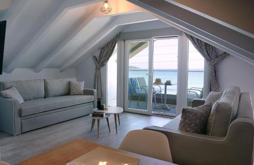 Chrisi Akti Apartment | Anemoessa Elegant Apartments
