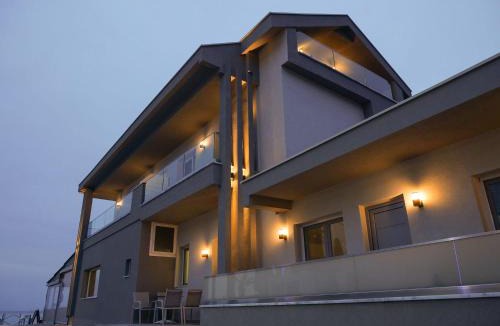 Chrisi Akti Apartment | Anemoessa Elegant Apartments