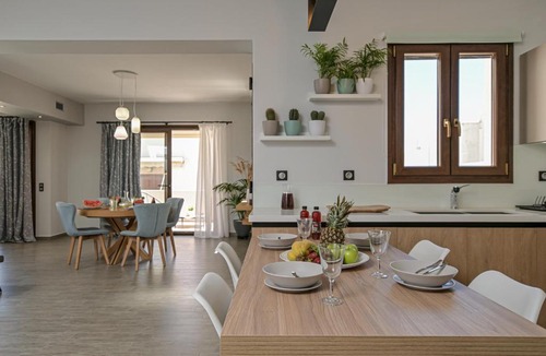 Naxos Town House | Angel's Luxury Apartment