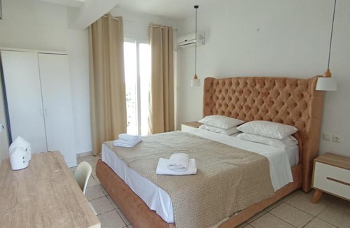 Kanapitsa Hotel | ANGELOS STUDIOS