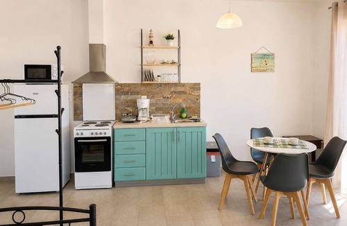 Koroni Condo | Angira 5 Seaview Escape - Koroni Bright Getaway