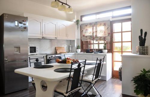Anatolikos Sinikismos House | Antalia Home