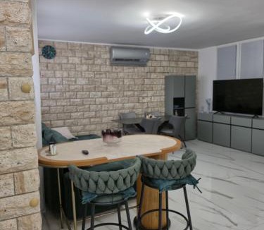 Neoi Epivates Apartment | Apartement in Villa Armil