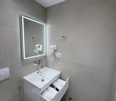 Ksamil Apartment | Apartment Angela