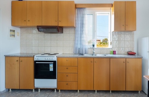 Antimachia Apartment | Apartment 'Elli's 2' with Shared Pool, Wi-Fi and Air Conditioning
