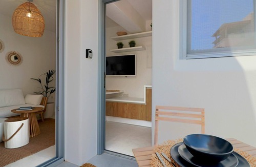 Agia Anna Apartment | Apartment Helia, 30 m from golden sandy beach
