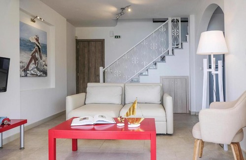 Elia Nikitis Apartment | Apartment in Elia Beach with a shared pool