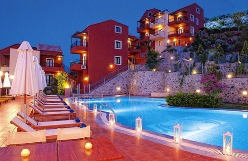 Koutouloufari Apartment | Apartment in Koutouloufari with pool