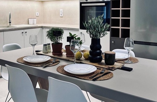 Agkisaras Apartment | Apartment 'La Casa Di Leone - Gio' with Shared Terrace, Wi-Fi and Air Conditioning