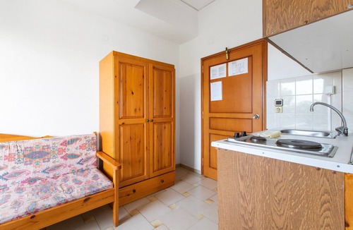 Agia Marina Apartment | Apartment 'Popi 3 Adults' with Sea View, Wi-Fi and Air Conditioning