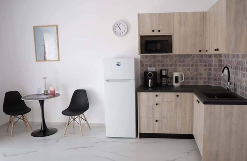 Malevizi Apartment | Apartment Simply 305