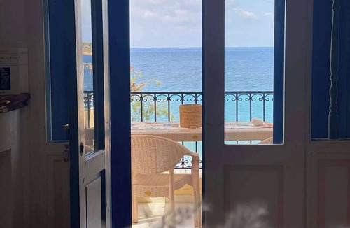 Mirties Apartment | Apartment Sleeps 2 with Balcony