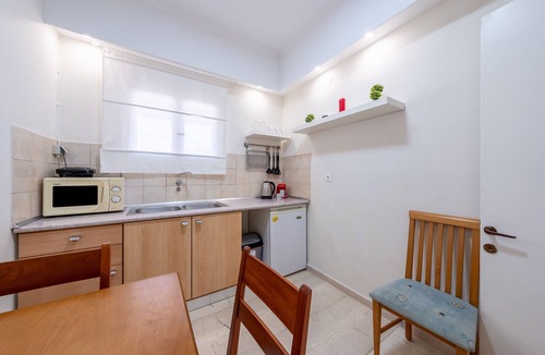 Kavos Apartment | Apartment 'Two Bedroom 2' with Balcony, Wi-Fi and Air Conditioning