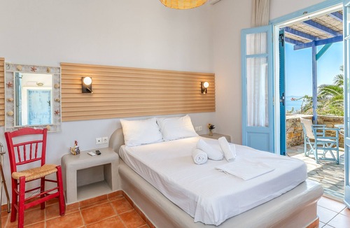 Tinos Apartment | Apartment 'Unit 2' with Sea View, Wi-Fi and Air Conditioning