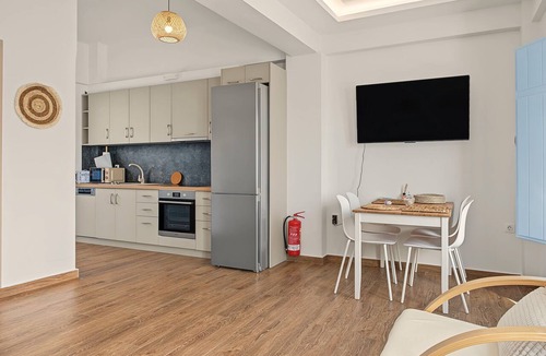 Finiki Apartment | Apartment 'Villa2' with Sea View, Wi-Fi and Air Conditioning