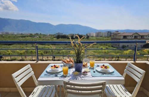 Orikum Apartment | Apartment With Pool View 001 - Happy Rentals