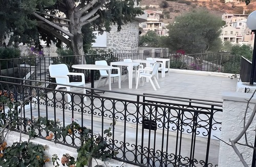 Panormos Apartment | Apartment with View of Panormos