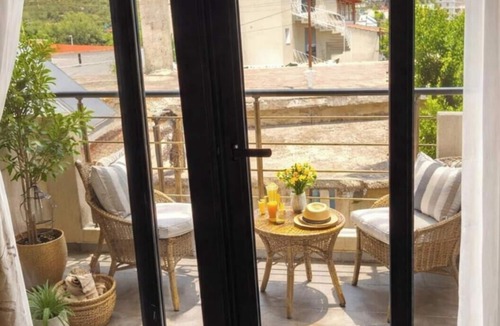 Himare Apartment | Apartments 4 Charming 2-bedroom apartment with AC in soothing Himare