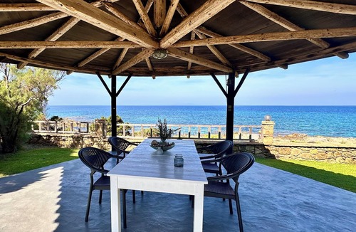 Pyrgos Hotel | Apartments Genari