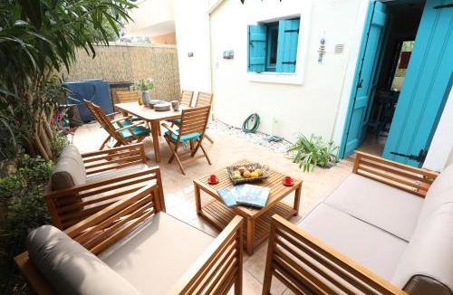 Plaka House | Aphrodite Villa