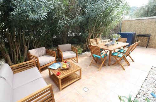 Plaka House | Aphrodite Villa