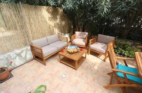 Plaka House | Aphrodite Villa