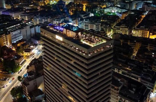 Ampelokipoi Apartment | Apollo Tower Athens Center 360oView Luxury Apt
