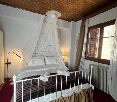 Arachova Apartment | Arachova - Downtown Exclusive Apartment