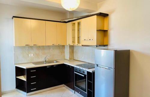 Divjake Apartment | Arc Apartment Family - City Center