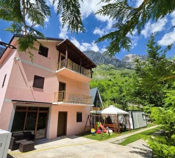 Boge House | Arditi's Villa