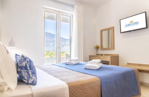 Paralia Kourna Apartment | Argiri Apartments & Suites