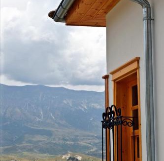 Gjirokaster Hotel | Argyropolis Boutique Hotel