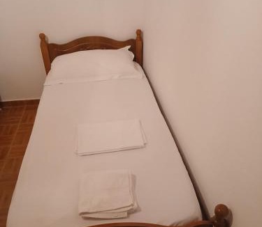 Orikum House | Ari's cozy rooms
